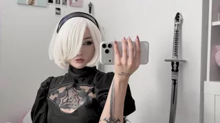 2B by (Suki)