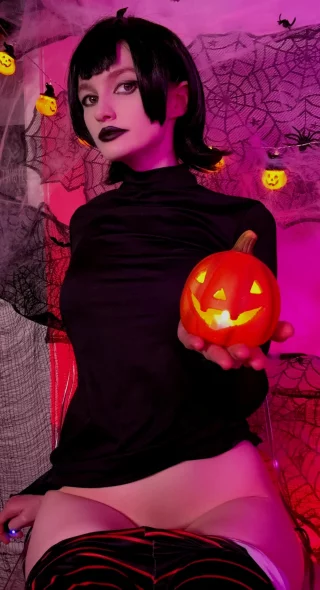 Mavis from Hotel Transylvania by Foggy