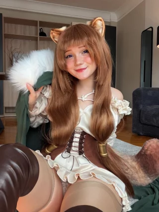 Raphtalia cosplay by Neyrodesu
