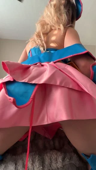 Dark Magician girl shows off her holes [Yu-Gi-Oh!] (Preciouspressure)