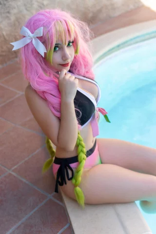 Mitsuri by Yunotheloosecannon