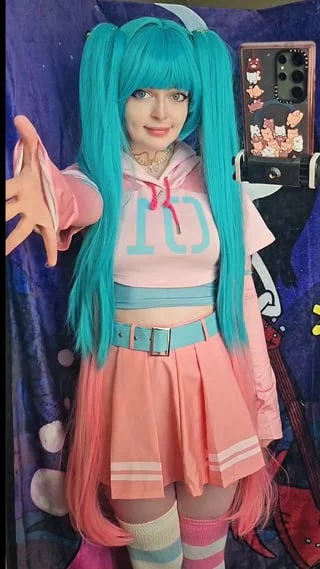Hatsune Miku [Vocaloid] (Astro_bunnies) ♡