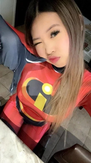 Mrs. Incredible (Elastigirl) cosplay by Tiffany