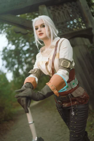Ciri from The Witcher by TatsuiTyan