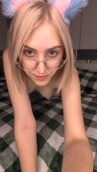 The kitty is bored, cheer me up!
