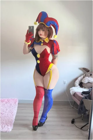 Pomni from Digital Circus (Kuroitsne)