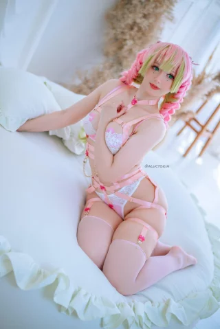 Mitsuri (Aluctoria) [Demon slayer]