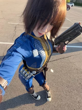 Lucy Maclean (Fallout) by Spinechill