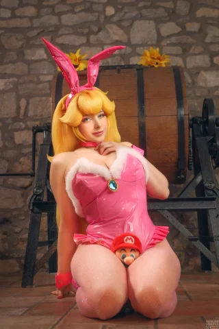 April already? Easter is right across the corner! 🐰 Meet Bunny Peach! 🩷