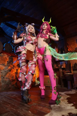These dragons are ready to rumble! 🐲 Ft. r/kerocchi