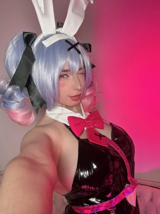 Hatsune Miku [Rabbit Hole] (DeewBubbles)