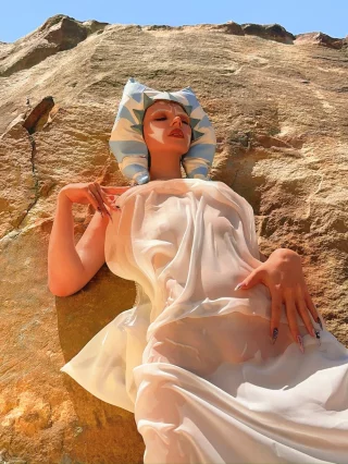 Ahsoka Tano [Star Wars] by (Miakanayuri)