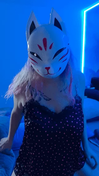 Anime-Maske trifft Alien-Technologie 👽 Gefällts dir 😇