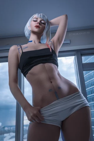 Lucy [Cyberpunk Edgerunners] by (Miakanayuri)