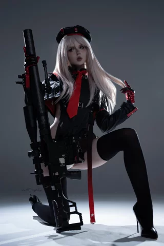 Girls’ Frontline by Molly
