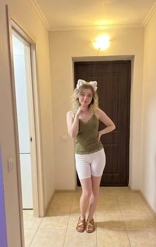 Would you let this cat keep you up all night?