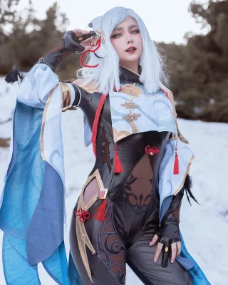 Shenhe cosplay by Aloeveraiskawaii