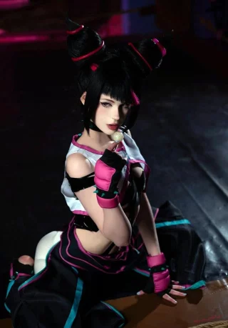 Juri Han (Molly) [Street fighter]