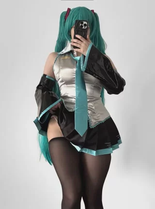 Hatsune Miku by Qiandai
