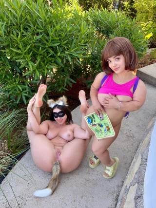 Dora the Explorer and Swiper the Fox (Suzanna & Lola)