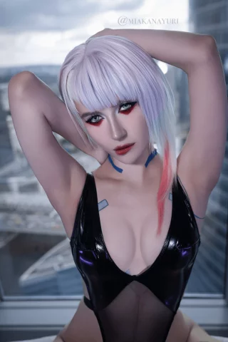 Lucy [Cyberpunk Edgerunners] by (Miakanayuri)