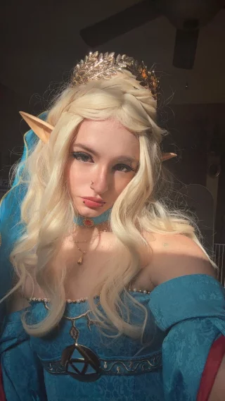 magical elf by Plumcry