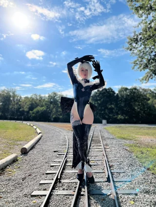 2B, NieR Automata by blightbrat