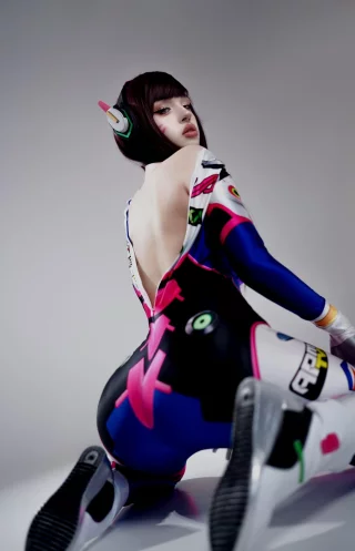 D.Va [Overwatch] by (Nana)