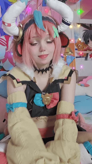 Varesa feet cosplay by Zephyr Cat ♡