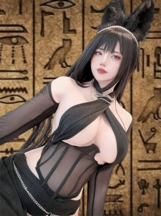Anubis by Uri
