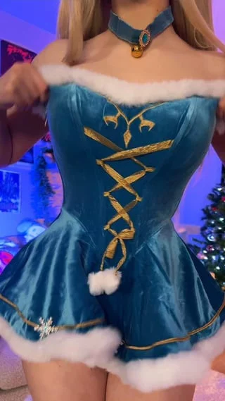 Winter Wonder Soraka [League of Legends] by (shiroluxx)
