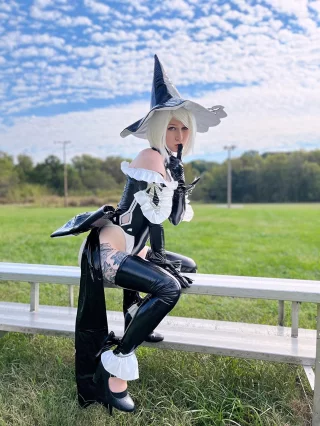 2B, NieR Automata by blightbrat