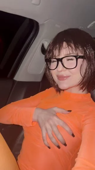 Velma Dinkley by me