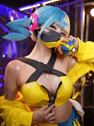 Canari by Sally Dorasnow from Pokemon LegendsZA