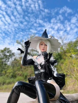 2B, NieR Automata by blightbrat