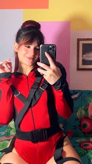 Lady Deadpool On And Off