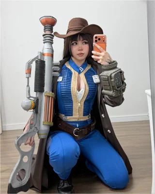 Vault Dweller from Fallout by StarSthormy